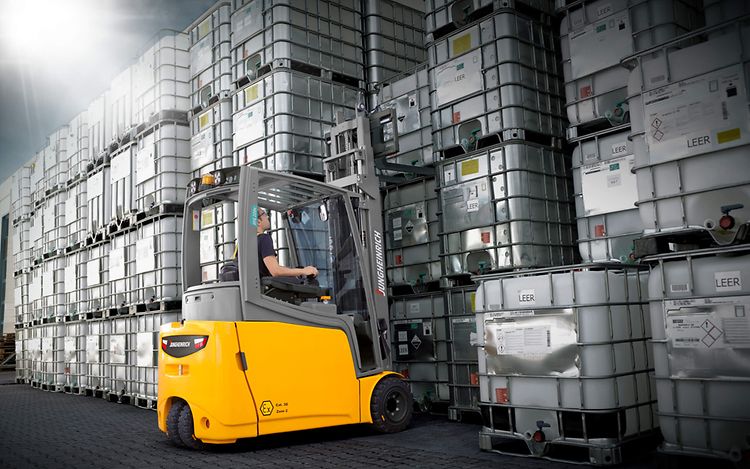 Stage 化工和制药业