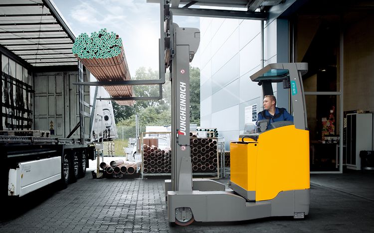 Stage 前移式叉车