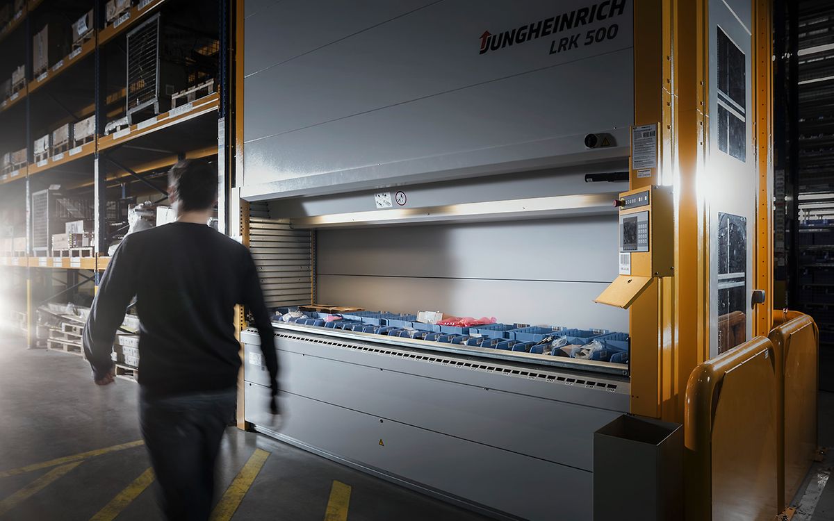 Dynamic Part Rack Dynamic small parts storage