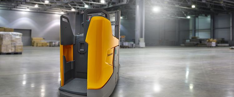 Electric pallet truck ERD 220i wins Red Dot Award