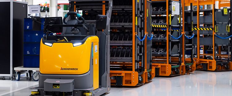 Jungheinrich realizes automated production supply for Audi Hungaria